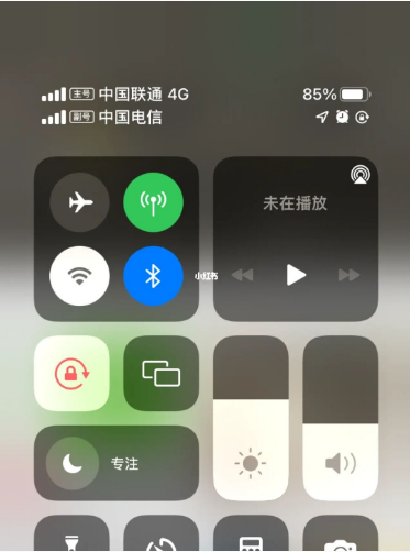 镇坪苹果手机维修分享iPhone双卡信号解决办法 